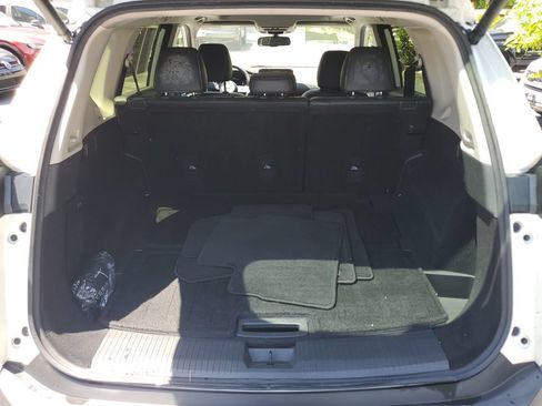 Used 2023 Nissan Rogue Platinum FWD image 10
