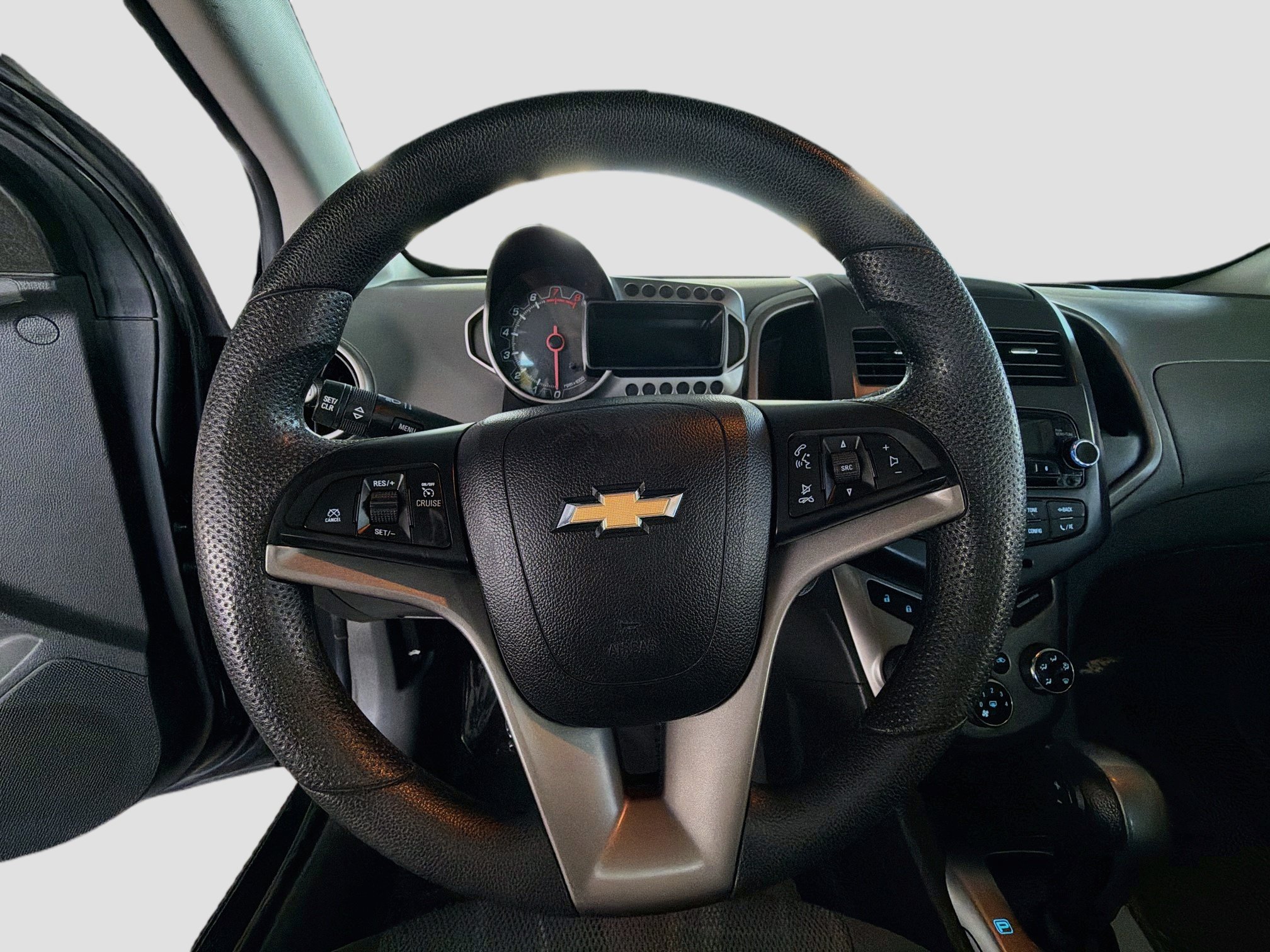 Used 2015 Chevrolet Sonic LT FWD image 17