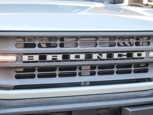 Used 2022 Ford Bronco 4-Door image 5