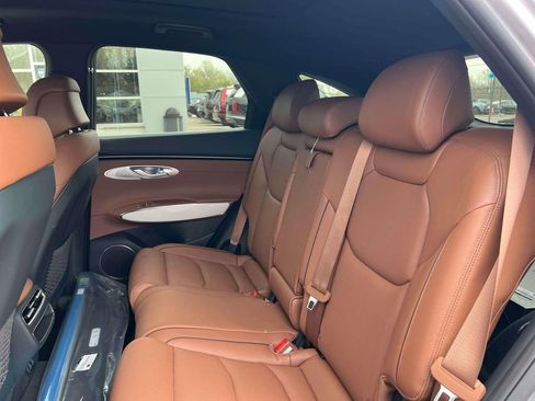 New 2026 Genesis GV70 2.5T Advanced AWD/4WD image 29