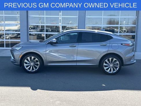 Used 2025 Buick Envista Avenir FWD image 10