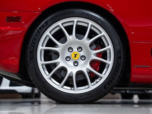 Used 2005 Ferrari 360 Spider RWD image 15