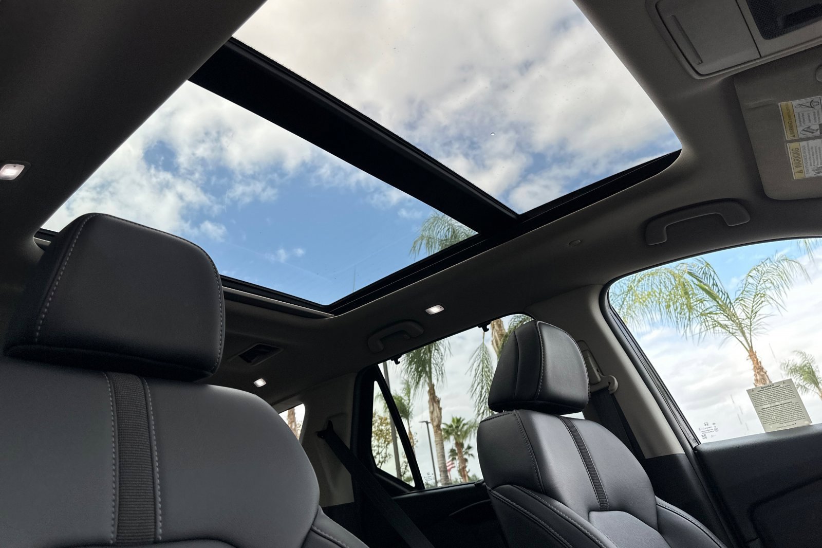 Used 2025 Honda Pilot Touring image 18