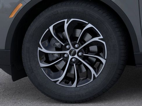 New 2025 Lincoln Nautilus Premier w/ Equipment Group 102A image 19