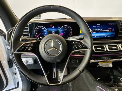 New 2026 Mercedes-Benz Maybach GLS 600 4MATIC image 11