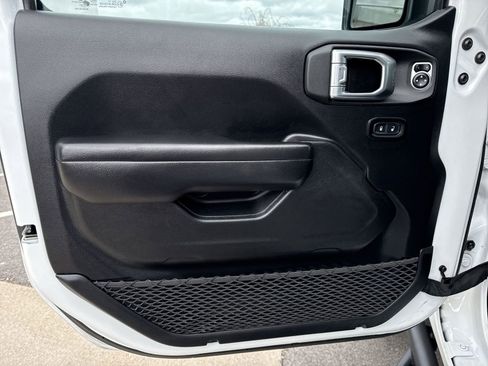 Used 2021 Jeep Wrangler Unlimited Sport image 20