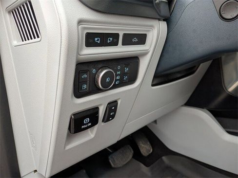 Used 2023 Ford F150 Limited image 19