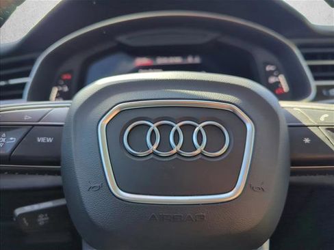 Used 2020 Audi Q8 Premium Plus image 25