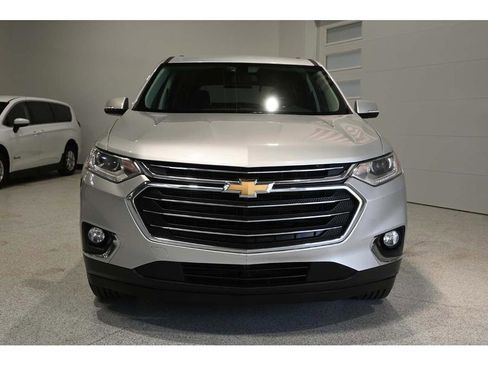 Used 2018 Chevrolet Traverse LT image 4