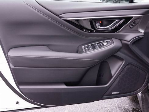 New 2025 Subaru Outback Limited image 33