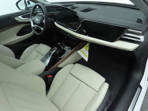 Used 2025 Audi A5 2.0T Premium Plus w/ Premium Plus image 19