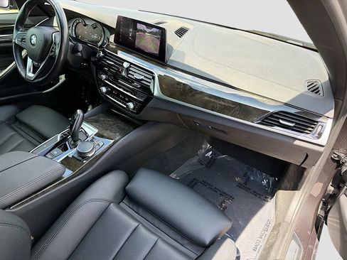 Used 2019 BMW 530i xDrive w/ Convenience Package AWD/4WD image 13