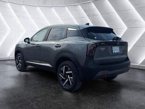 New 2026 Nissan Kicks SV w/ SV Premium Package image 6