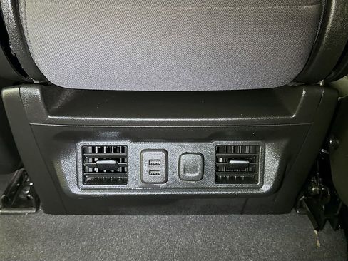 Certified 2021 Chevrolet Silverado 1500 LT RWD image 23