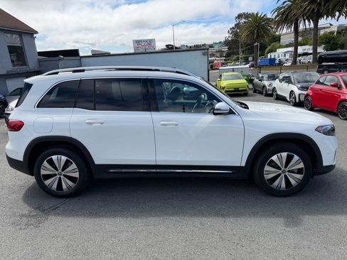 Used 2023 Mercedes-Benz EQB 300 4MATIC image 4