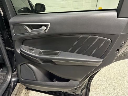 Used 2022 Ford Edge ST w/ Equipment Group 401A image 25