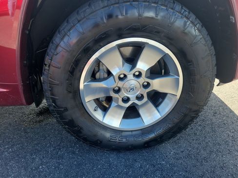 Used 2013 Toyota 4Runner SR5 w/ Premium Pkg RWD image 9