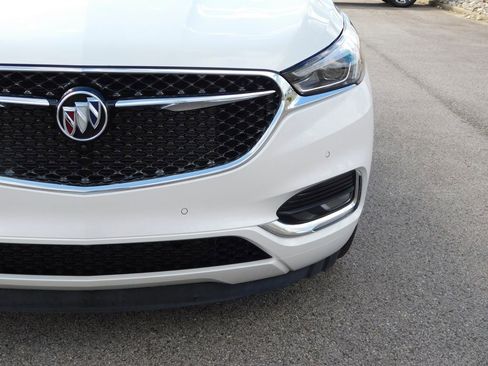 Used 2021 Buick Enclave Avenir w/ LPO, Hit The Road Package AWD/4WD image 9