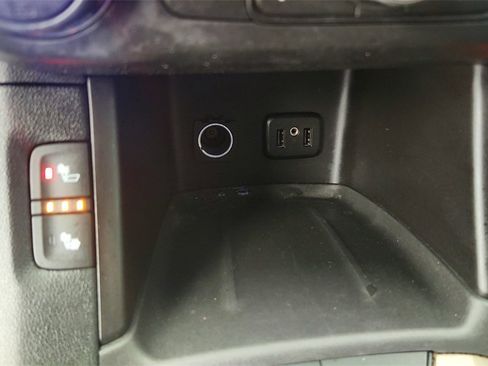 Used 2017 GMC Acadia SLE image 22