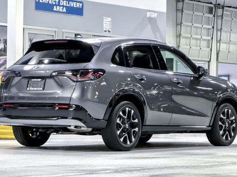 Used 2026 Honda HR-V EX-L image 9