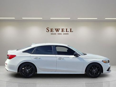 Used 2022 Honda Civic Sport image 6