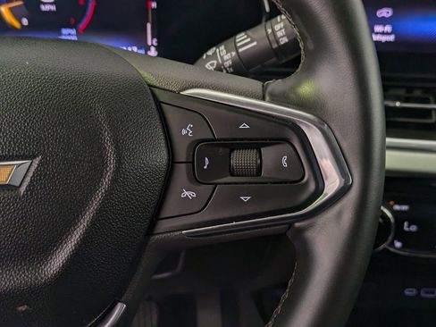 Used 2025 Chevrolet Trax LT w/ LT Convenience Package FWD image 27