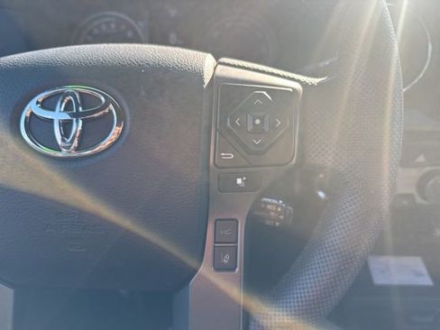 Used 2023 Toyota Tacoma TRD Sport image 12