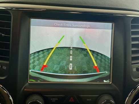 Used 2017 Jeep Grand Cherokee Overland AWD/4WD image 23