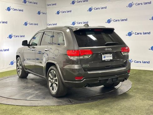 Used 2018 Jeep Grand Cherokee Overland AWD/4WD image 5