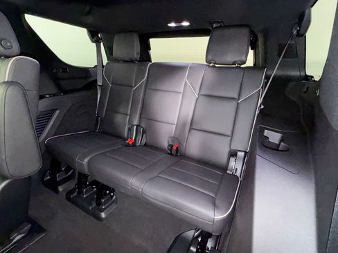 Used 2023 Cadillac Escalade Premium Luxury w/ Performance Package AWD/4WD image 26