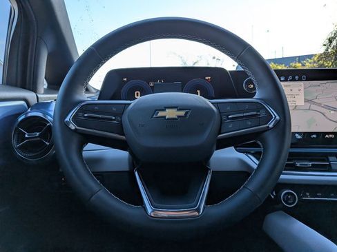 New 2026 Chevrolet Equinox EV LT image 14