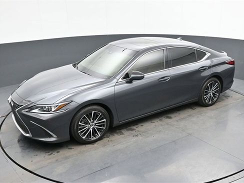 Certified 2022 Lexus ES 350 w/ Premium Package image 47