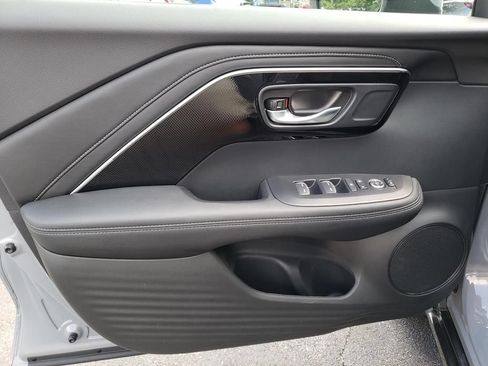 Certified 2025 Acura ADX AWD image 18