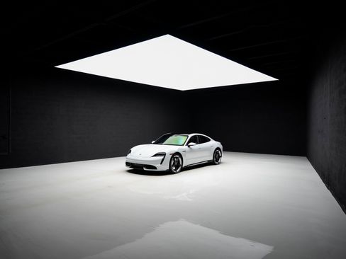 Used 2021 Porsche Taycan Turbo w/ Premium Package image 82