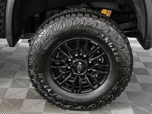 New 2026 Chevrolet Silverado 2500 ZR2 image 37