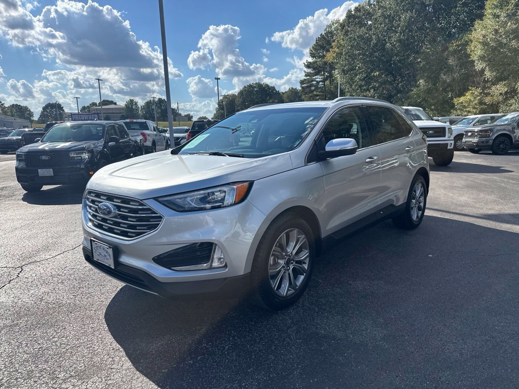 Used 2019 Ford Edge Titanium FWD image 7