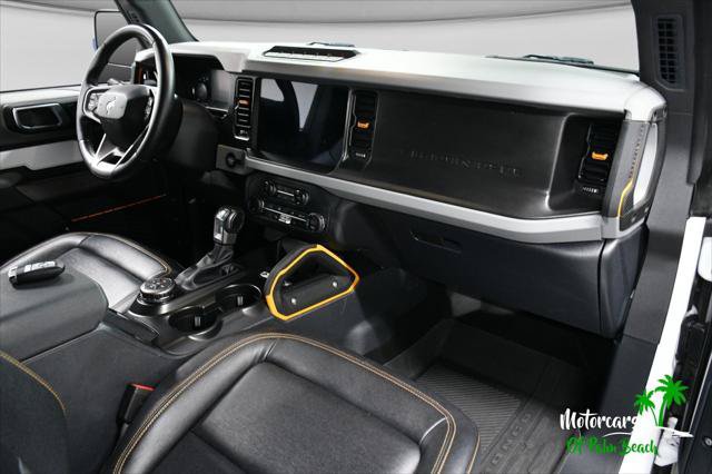 Used 2023 Ford Bronco Badlands w/ Sasquatch Package AWD/4WD image 42