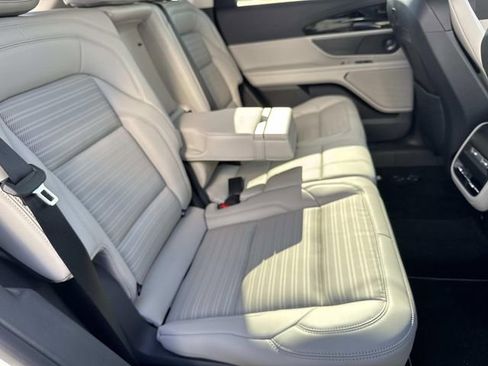 New 2026 Lincoln Nautilus Reserve w/ Jet Appearance Package image 10