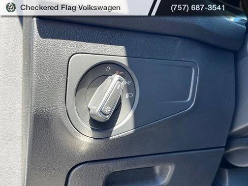 Used 2024 Volkswagen Tiguan SE R-Line w/ MDO Package, Two-Row AWD/4WD image 17