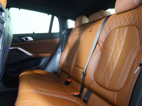 New 2026 BMW X6 xDrive40i w/ Executive Package image 16