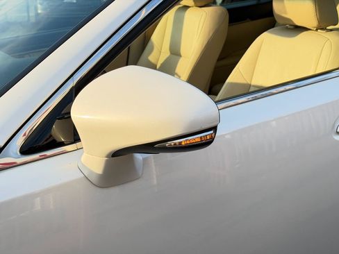 Used 2015 Lexus ES 350 w/ Luxury Package FWD image 82