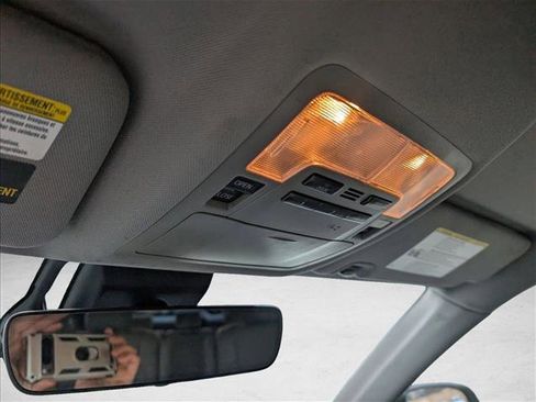 Used 2019 Toyota Highlander Limited image 15