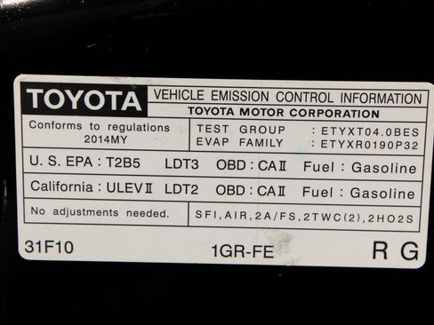 Used 2014 Toyota 4Runner SR5 Premium image 33