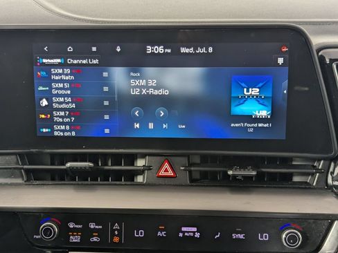 Used 2024 Kia Sportage EX FWD image 18