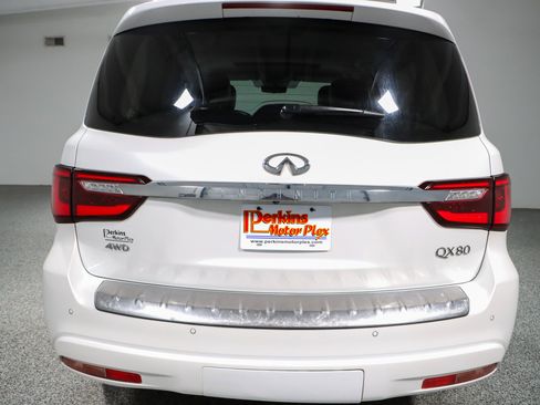 Used 2024 INFINITI QX80 Luxe AWD/4WD image 8