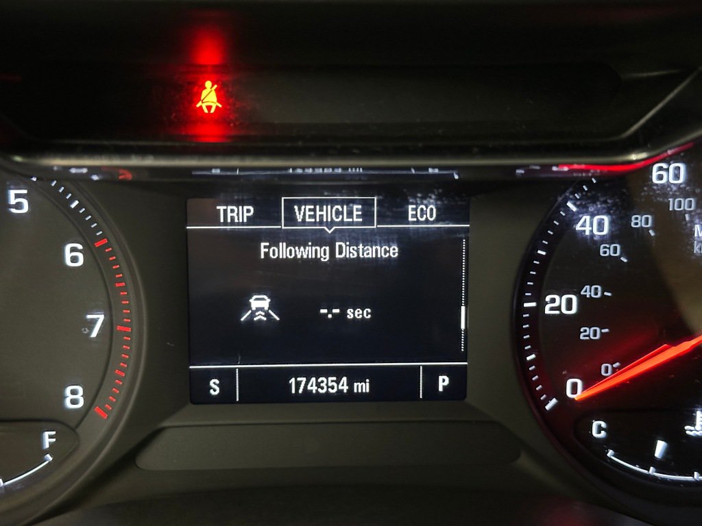 Used 2021 Chevrolet TrailBlazer LT w/ Convenience Package FWD image 3