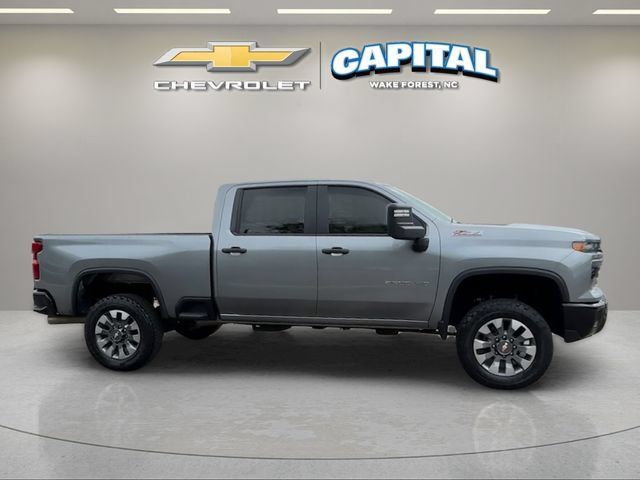 Used 2025 Chevrolet Silverado 2500 Custom w/ Custom Value Package AWD/4WD image 6