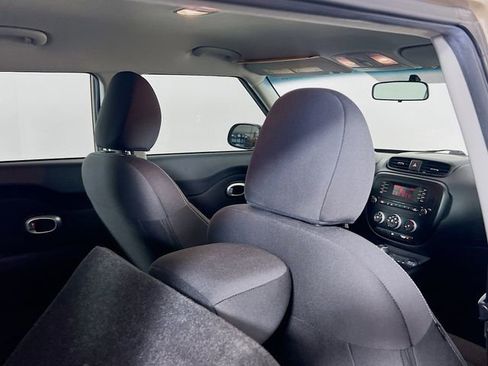 Used 2015 Kia Soul FWD image 8
