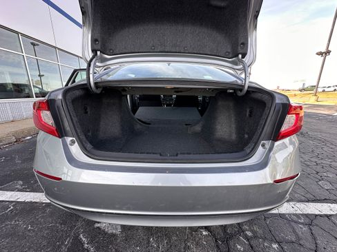 Used 2021 Honda Accord LX image 7