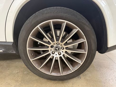 Certified 2024 Mercedes-Benz GLE 450e 4MATIC image 11